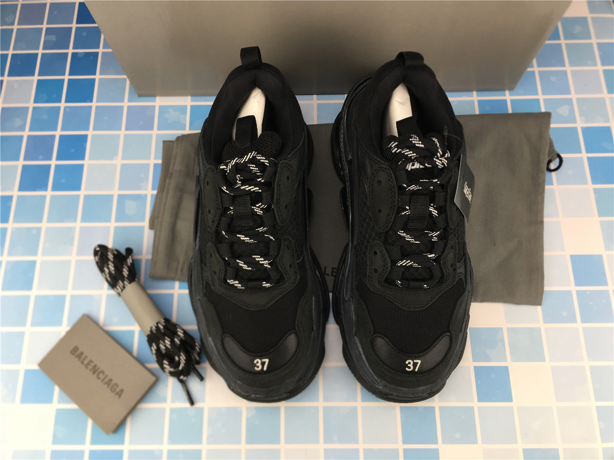 G5 Batch Balenciaga Triple S Black 172342M237002